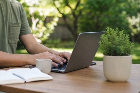 Outdoor coworking : travailler dans son jardin, la nouvelle inspiration bien-être
