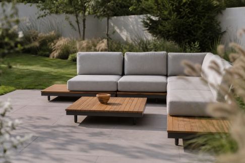 Mobilier d’extérieur modulable : allier flexibilité et modernité au jardin